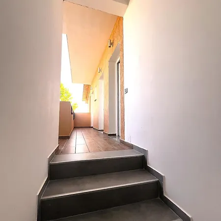 Aparthotel Gezim