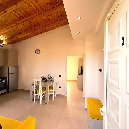 Gezim Aparthotel Vlorë
