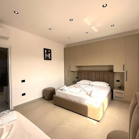 Gezim 3* Vlorë